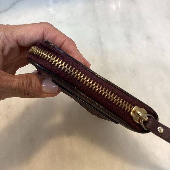 Kate Spade Wallet Leather Saffiano Full Zip Half Size Continental Wallet - Picture 5 of 10